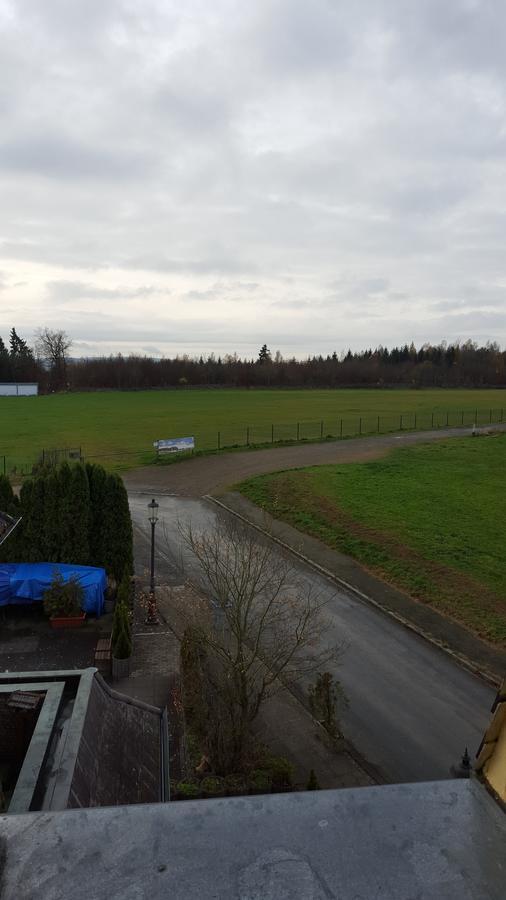 Landhotel Zum Doppeldecker Kirchen  Exterior foto
